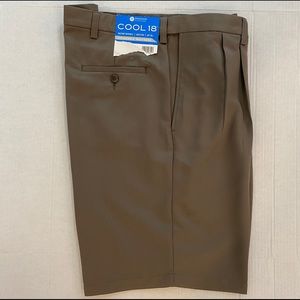 NWT Haggar Cool 18 shorts size 42 brown
